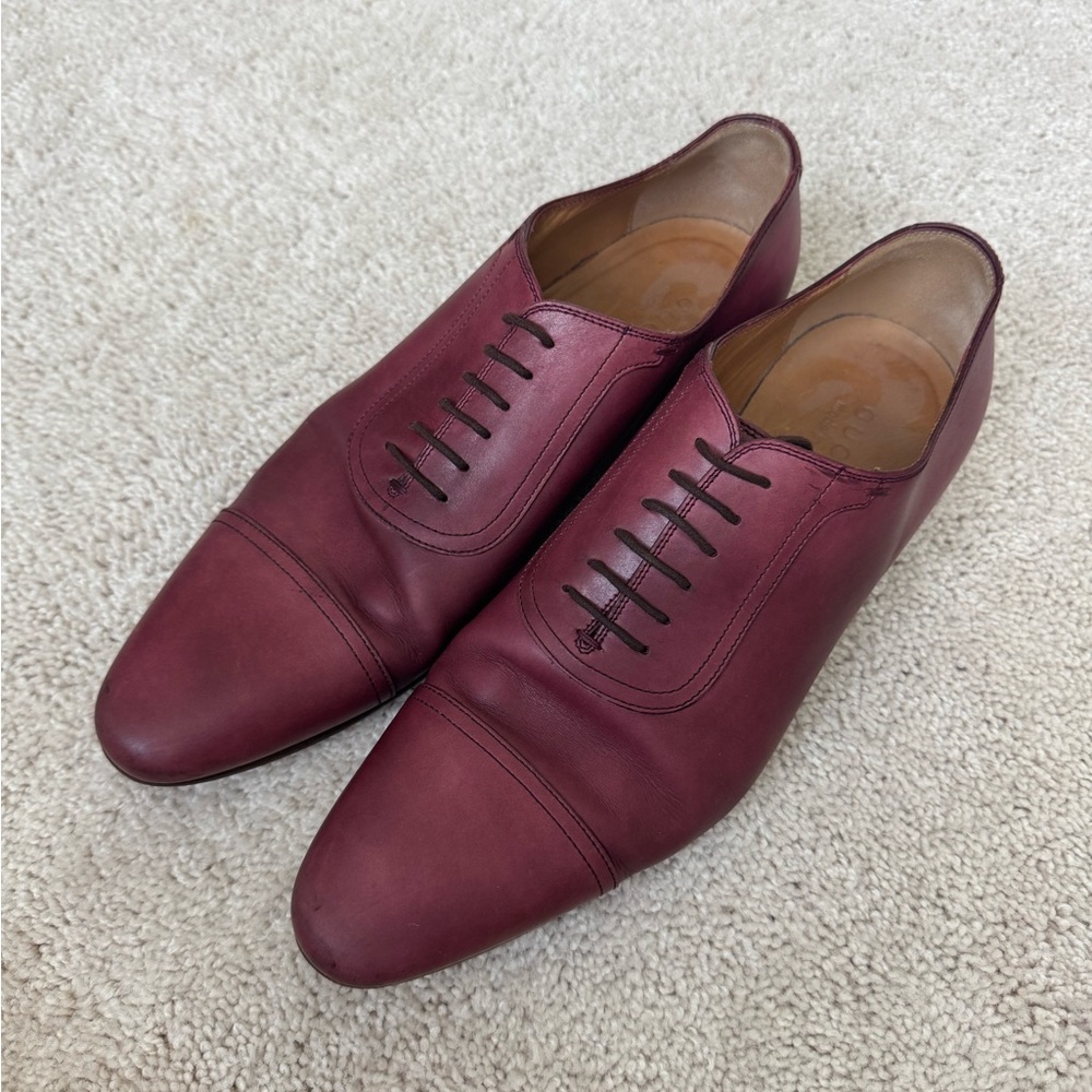 Gucci Red Leather Oxford Shoes Sleek Design